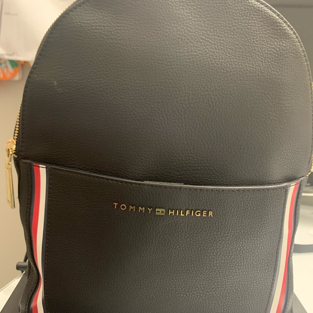 MAKE AN OFFER 
NWOT Tommy Hilfiger leather backpack. Looks new